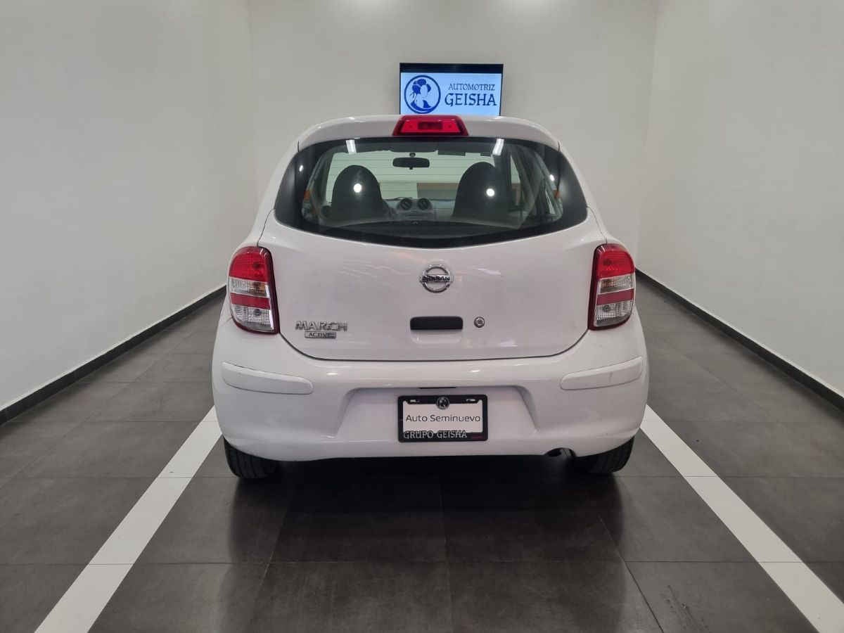 2020 Nissan March 5p Active L4/1.6 Man A/A