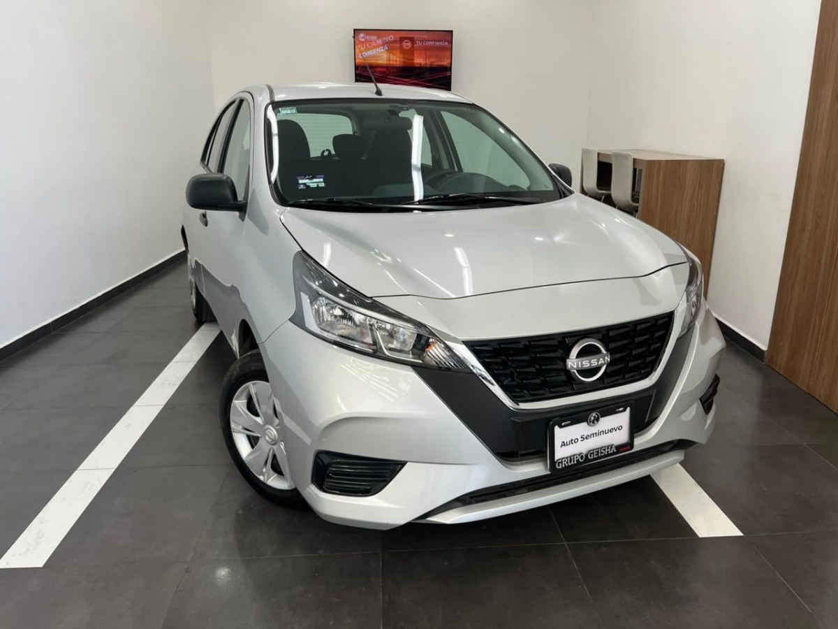 2024 Nissan March 5p Sense L4/1.6 Man