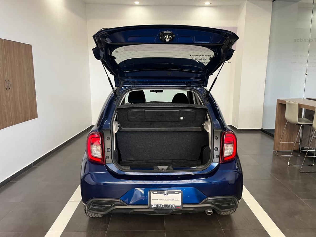 2023 Nissan March 5p Exclusive L4/1.6 Man