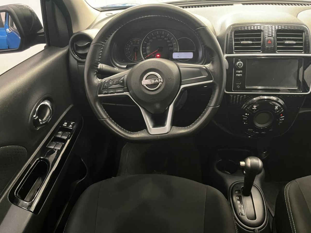 2023 Nissan March 5p Exclusive Bitono L4/1.6 Aut