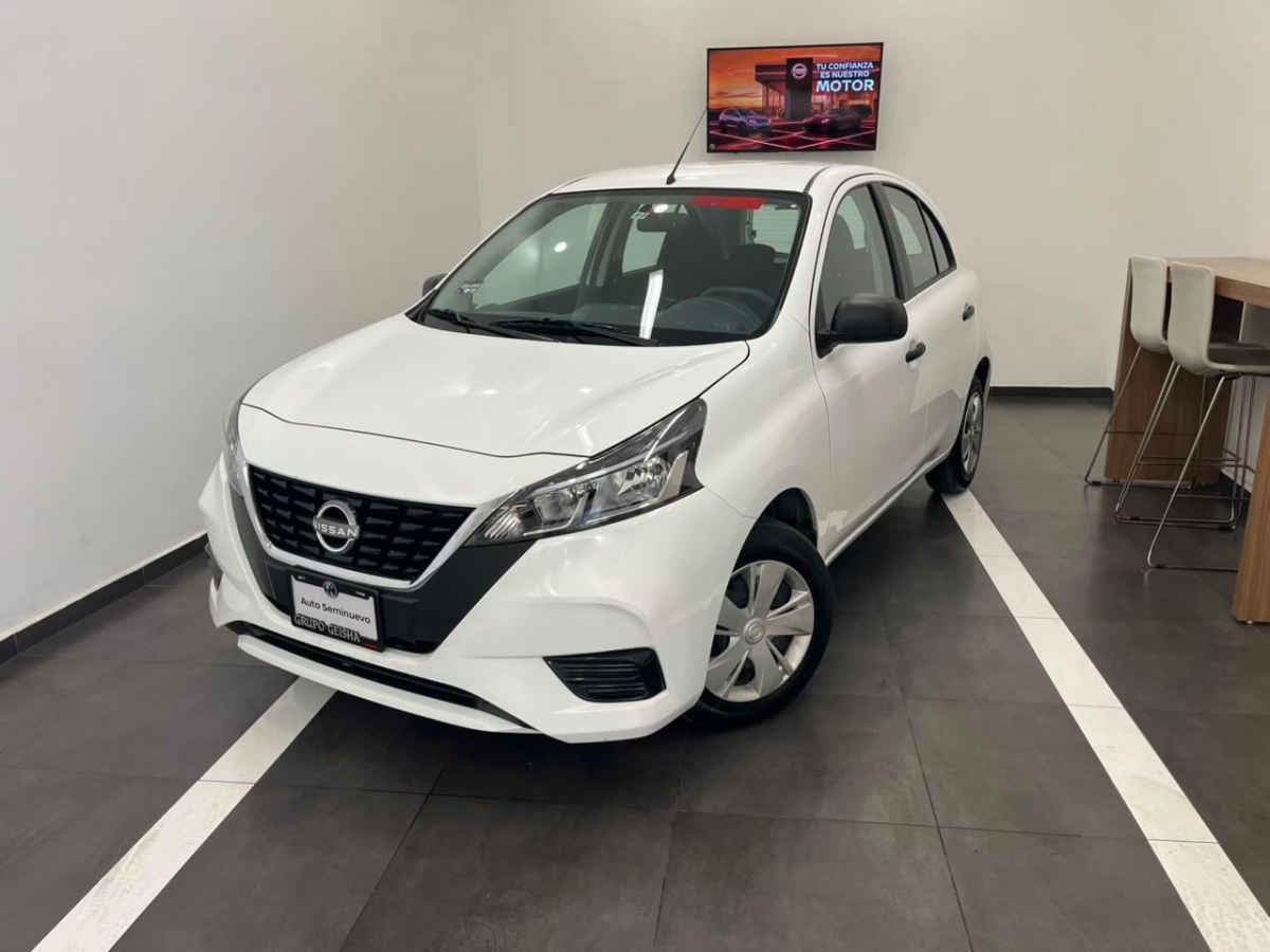 2025 Nissan March 5p Sense L4/1.6 Aut
