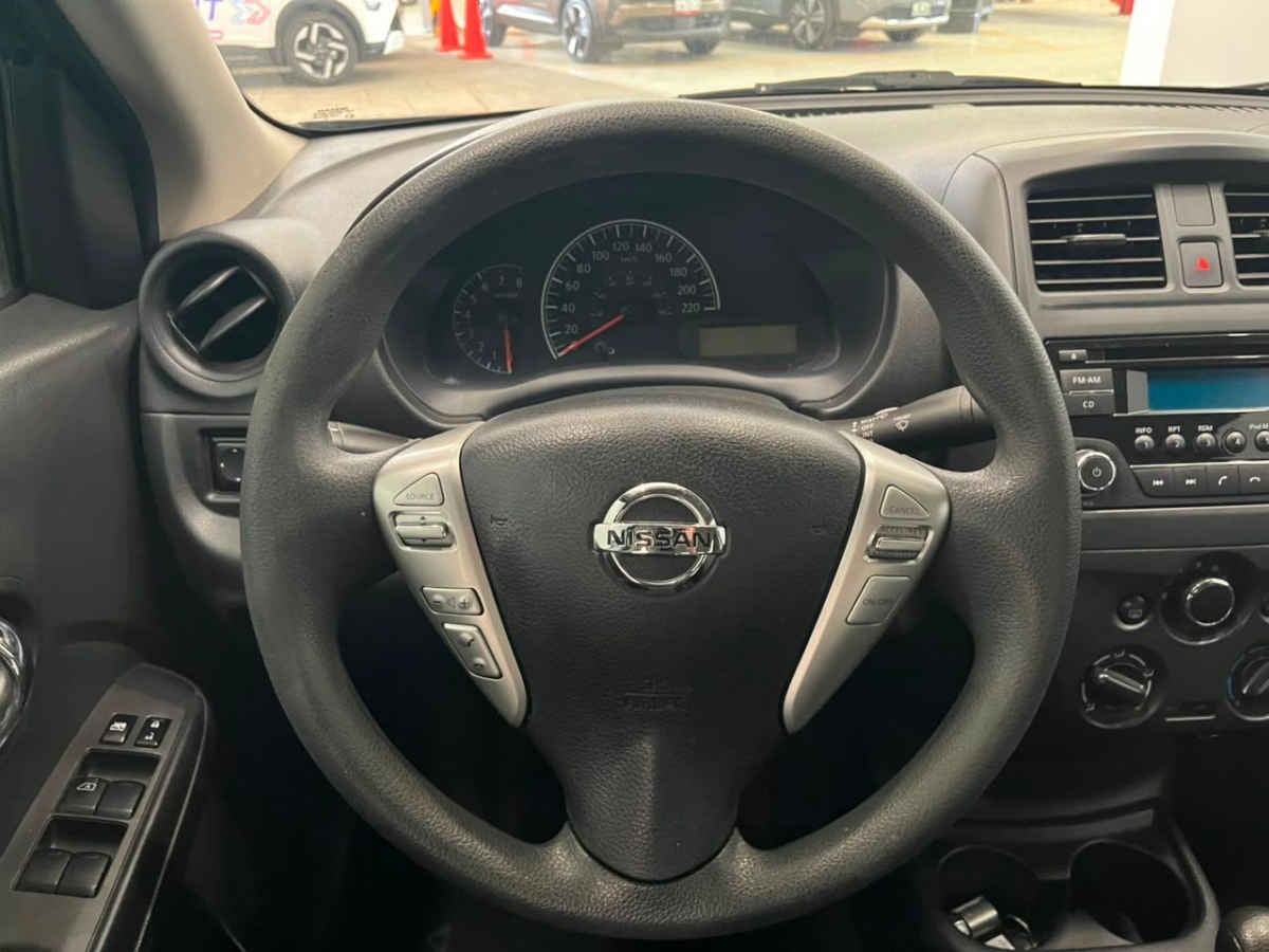 2016 Nissan Versa 4p Sense L4/1.6 Man