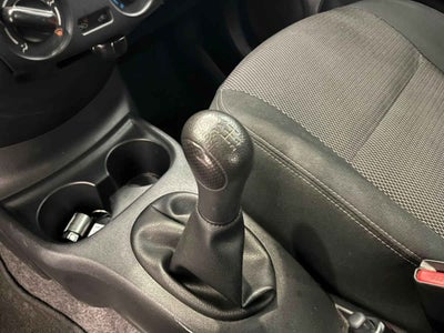 2016 Nissan Versa 4p Sense L4/1.6 Man