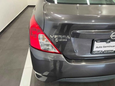 2016 Nissan Versa 4p Sense L4/1.6 Man