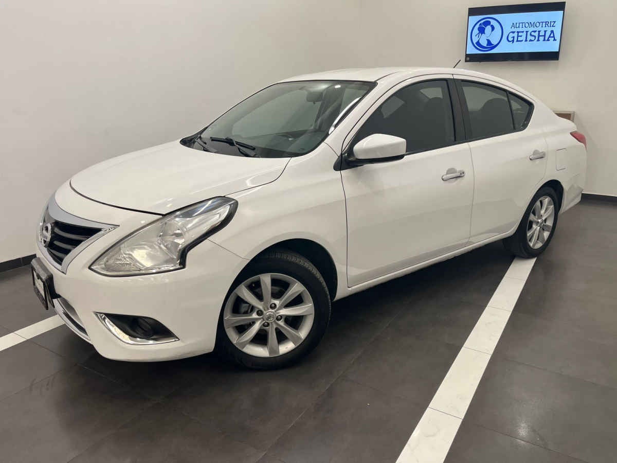2018 Nissan Versa 4p Advance L4/1.6 Aut