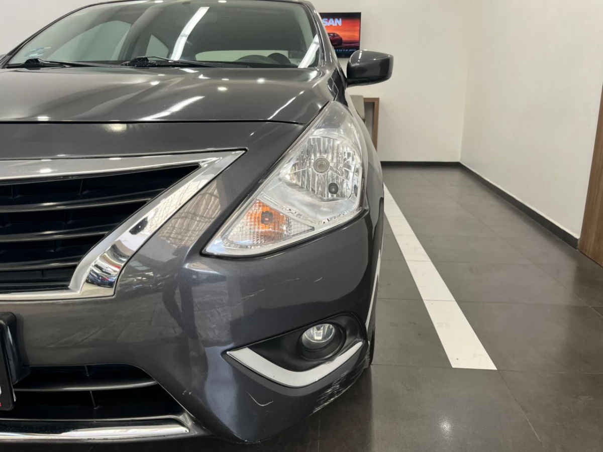 2018 Nissan Versa 4p Advance L4/1.6 Aut