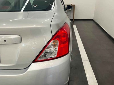 2018 Nissan Versa 4p Advance L4/1.6 Aut