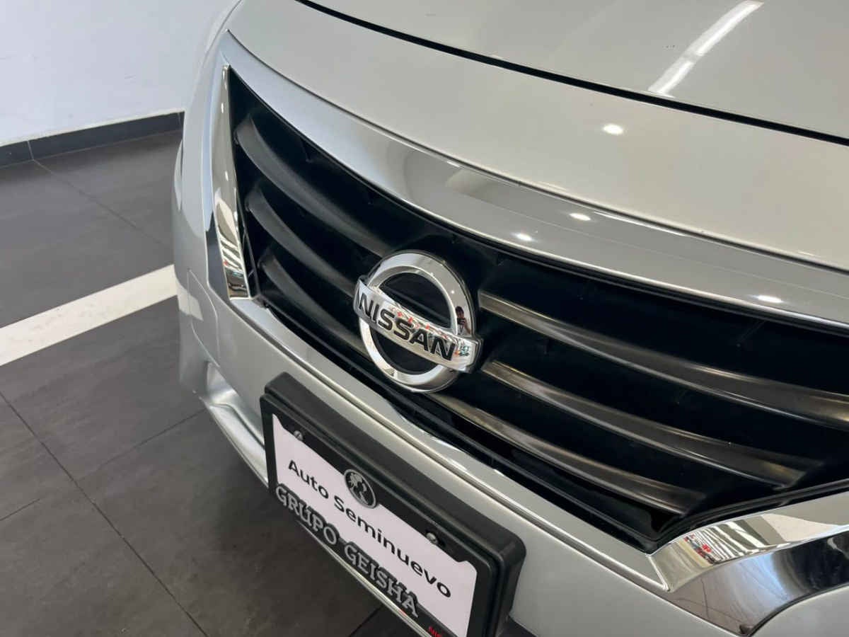 2018 Nissan Versa 4p Advance L4/1.6 Aut