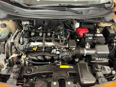 2020 Nissan Versa 4p Advance L4/1.6 Man