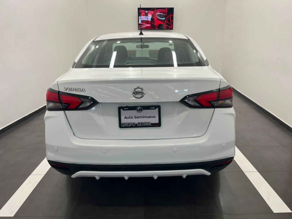 2022 Nissan Versa 4p Sense L4/1.6 Aut
