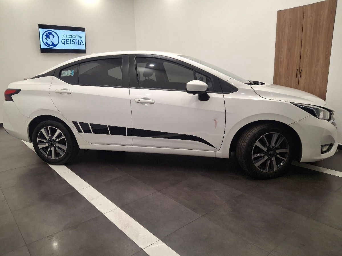 2023 Nissan Versa 4p Advance L4/1.6 Aut