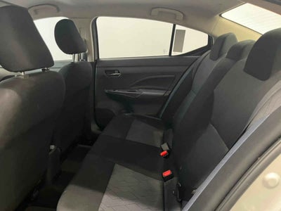 2025 Nissan Versa 4p Advance L4/1.6 Man