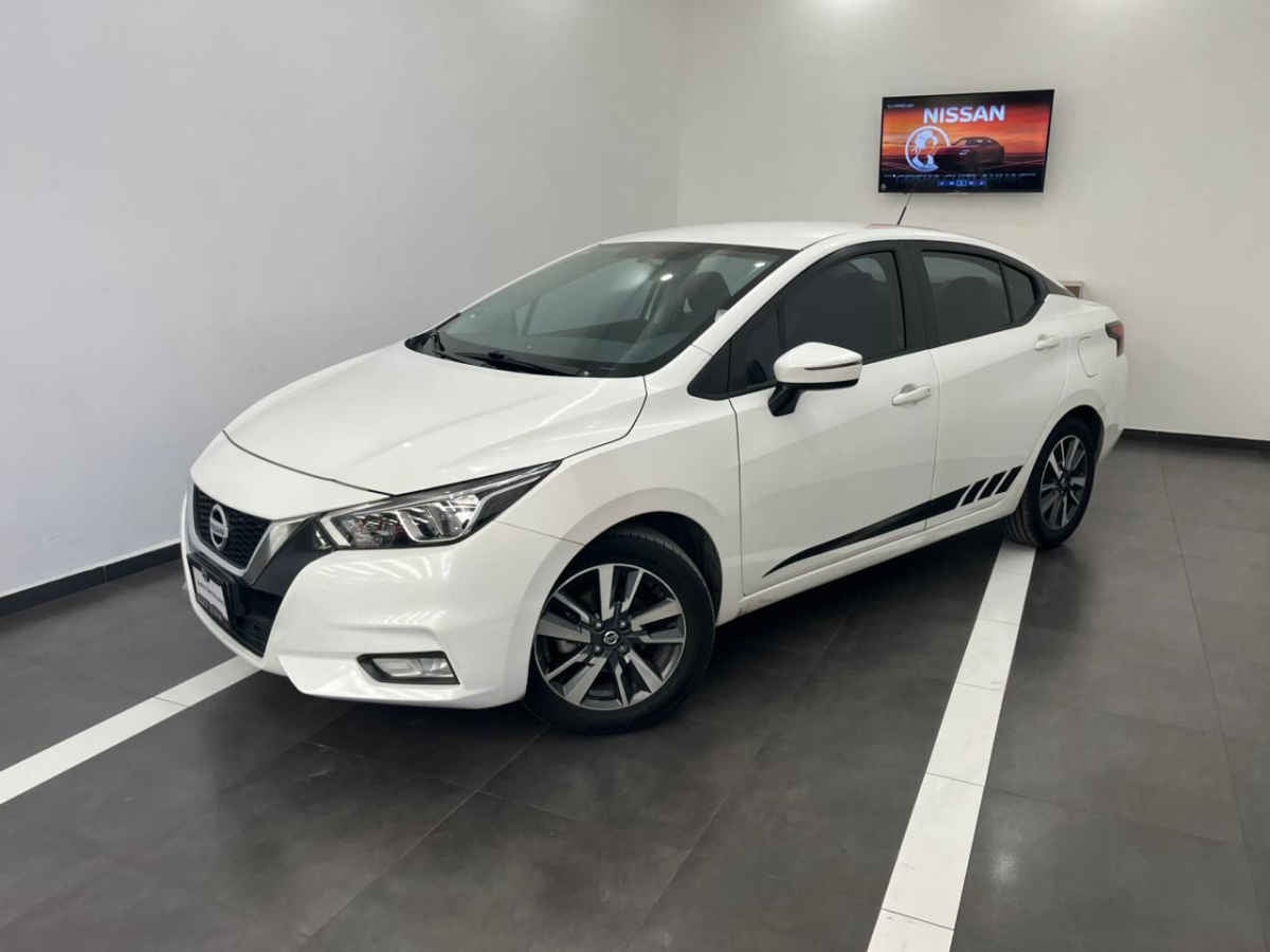 2020 Nissan Versa 4p Advance L4/1.6 Man