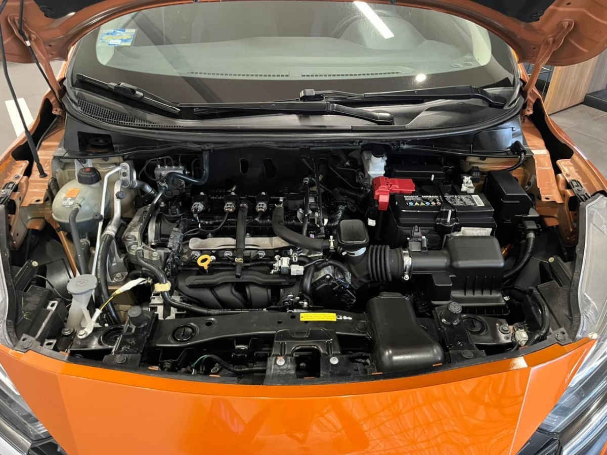2023 Nissan Versa 4p Advance L4/1.6 Man