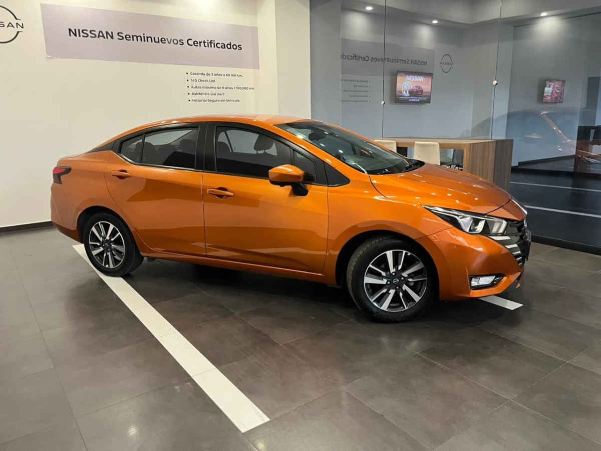 2023 Nissan Versa 4p Advance L4/1.6 Man