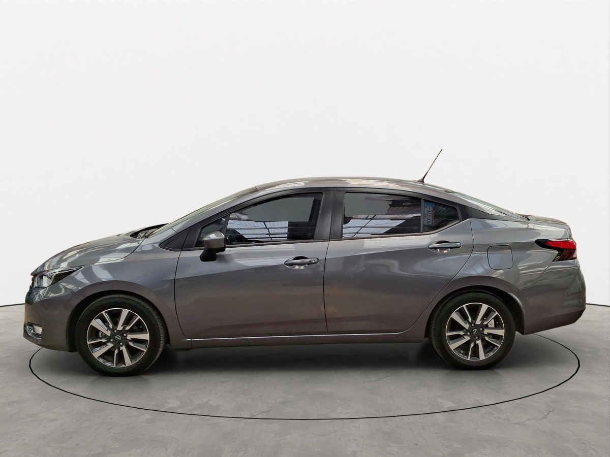 2024 Nissan Versa 4p Exclusive L4/1.6 Aut