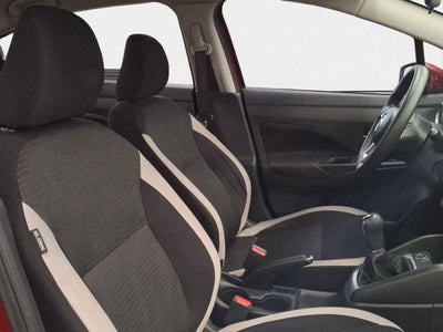 2022 Nissan Versa 4p Advance L4/1.6 Man