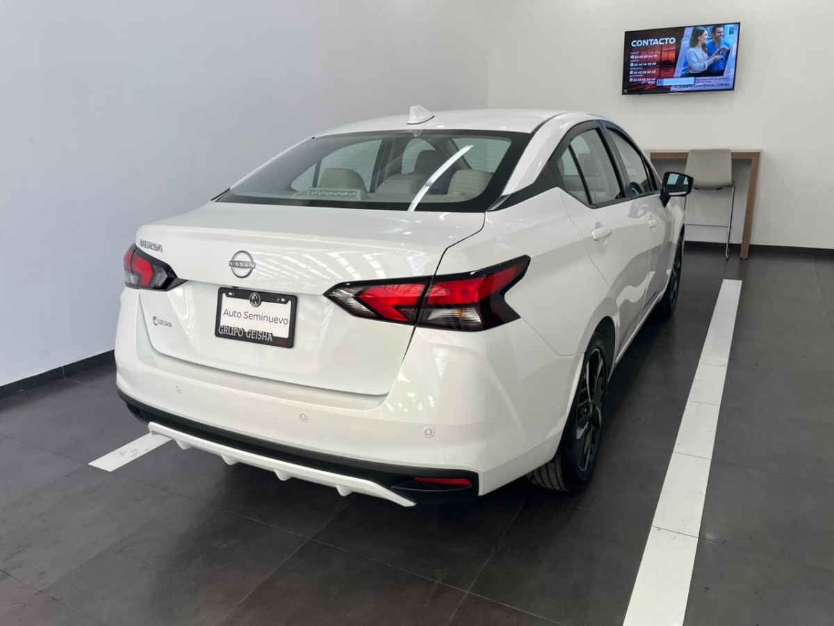 2025 Nissan Versa 4p Exclusive L4/1.6 Aut