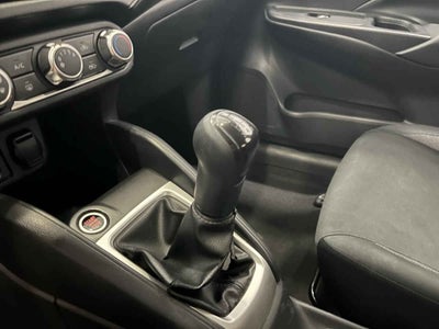 2020 Nissan Versa 4p Sense L4/1.6 Man