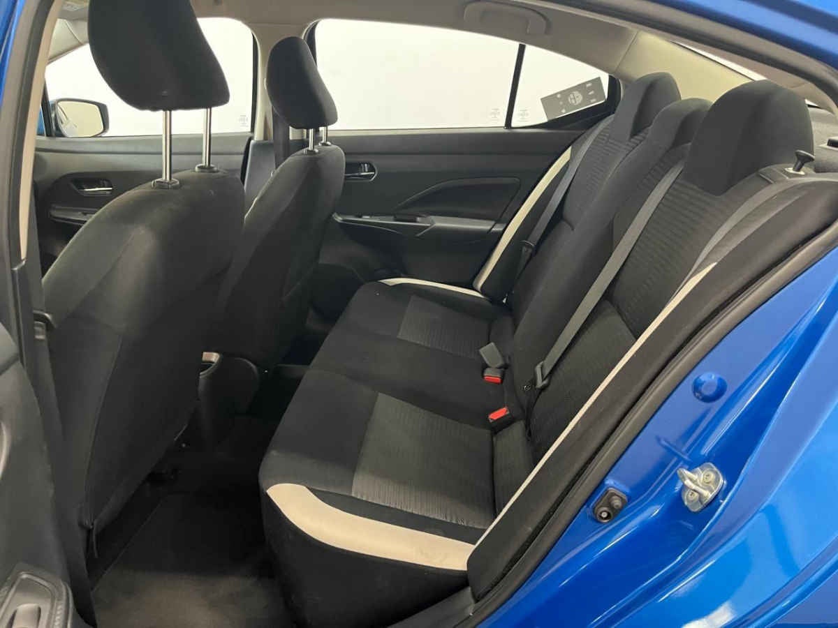 2022 Nissan Versa 4p Advance L4/1.6 Man