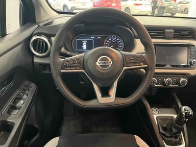 2022 Nissan Versa 4p Advance L4/1.6 Man