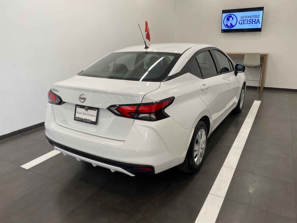 2022 Nissan Versa 4p Sense L4/1.6 Man