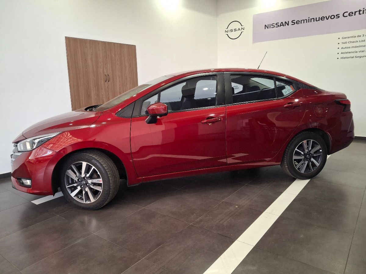 2023 Nissan Versa 4p Advance L4/1.6 Man