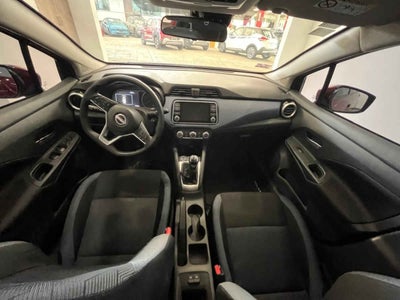 2024 Nissan Versa 4p Advance L4/1.6 Man
