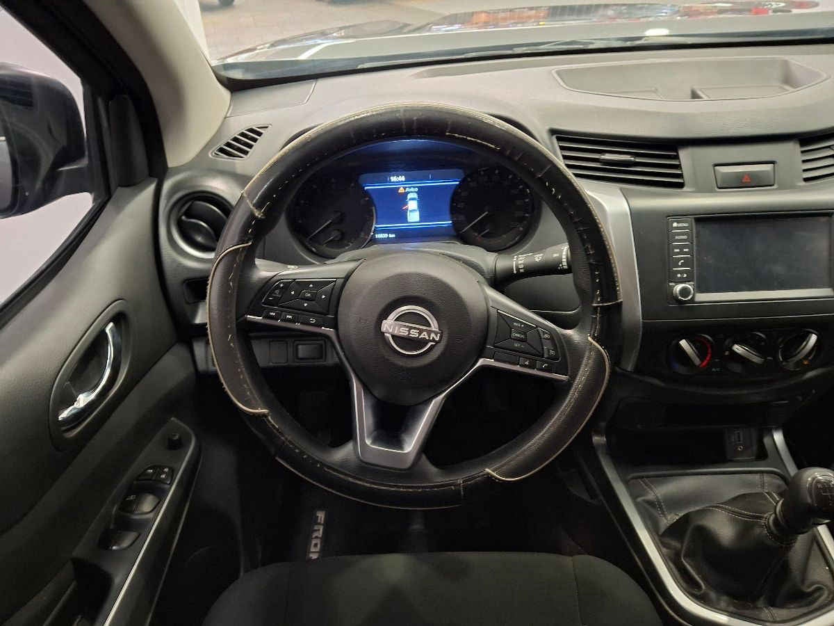 2024 Nissan Frontier 4p LE L4/2.5 Man