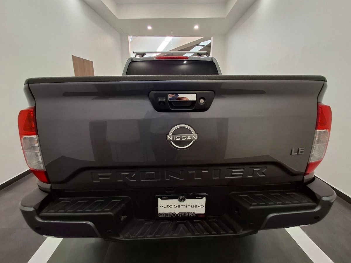 2024 Nissan Frontier 4p LE L4/2.5 Man
