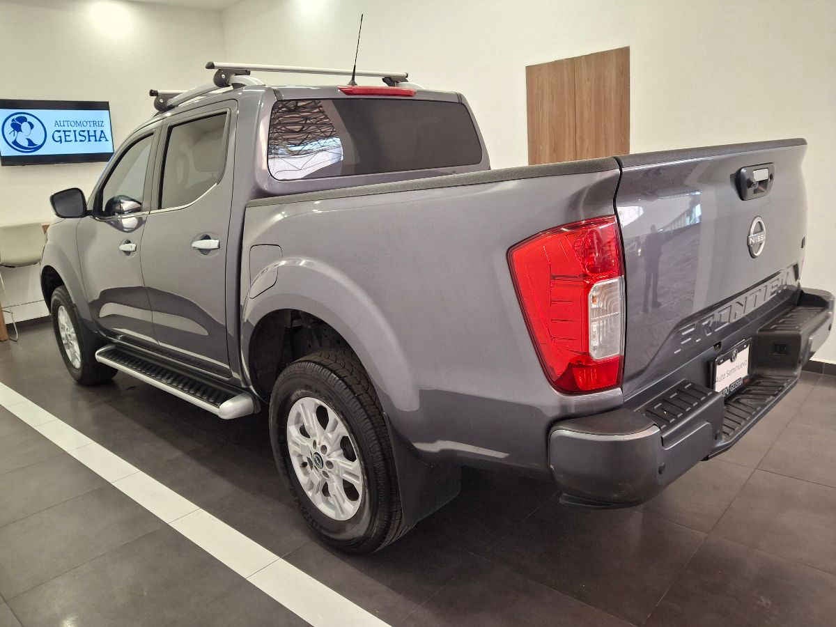 2024 Nissan Frontier 4p LE L4/2.5 Man