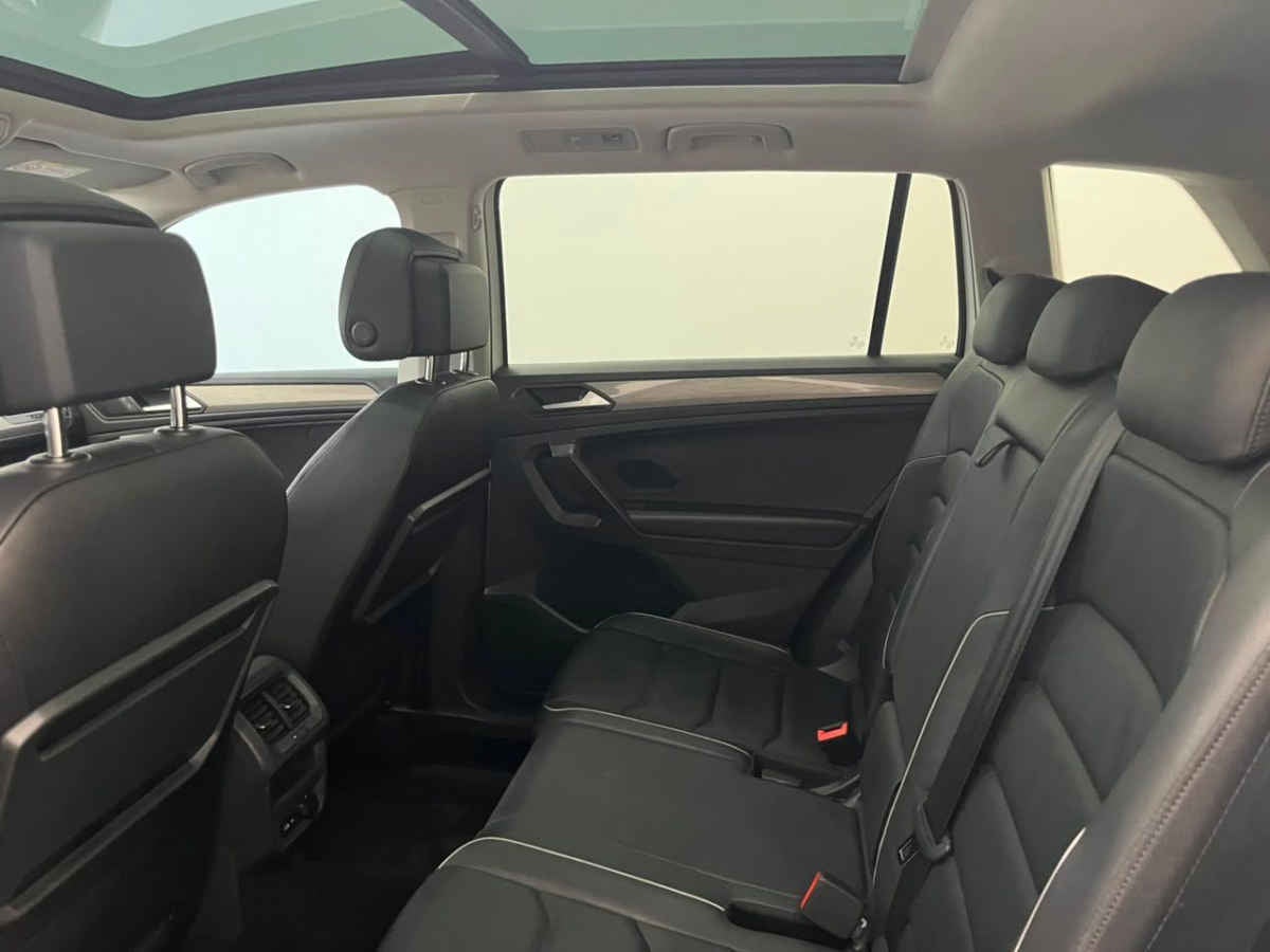 2021 Volkswagen Tiguan 5p Comfortline L4/1.4/T Aut Piel