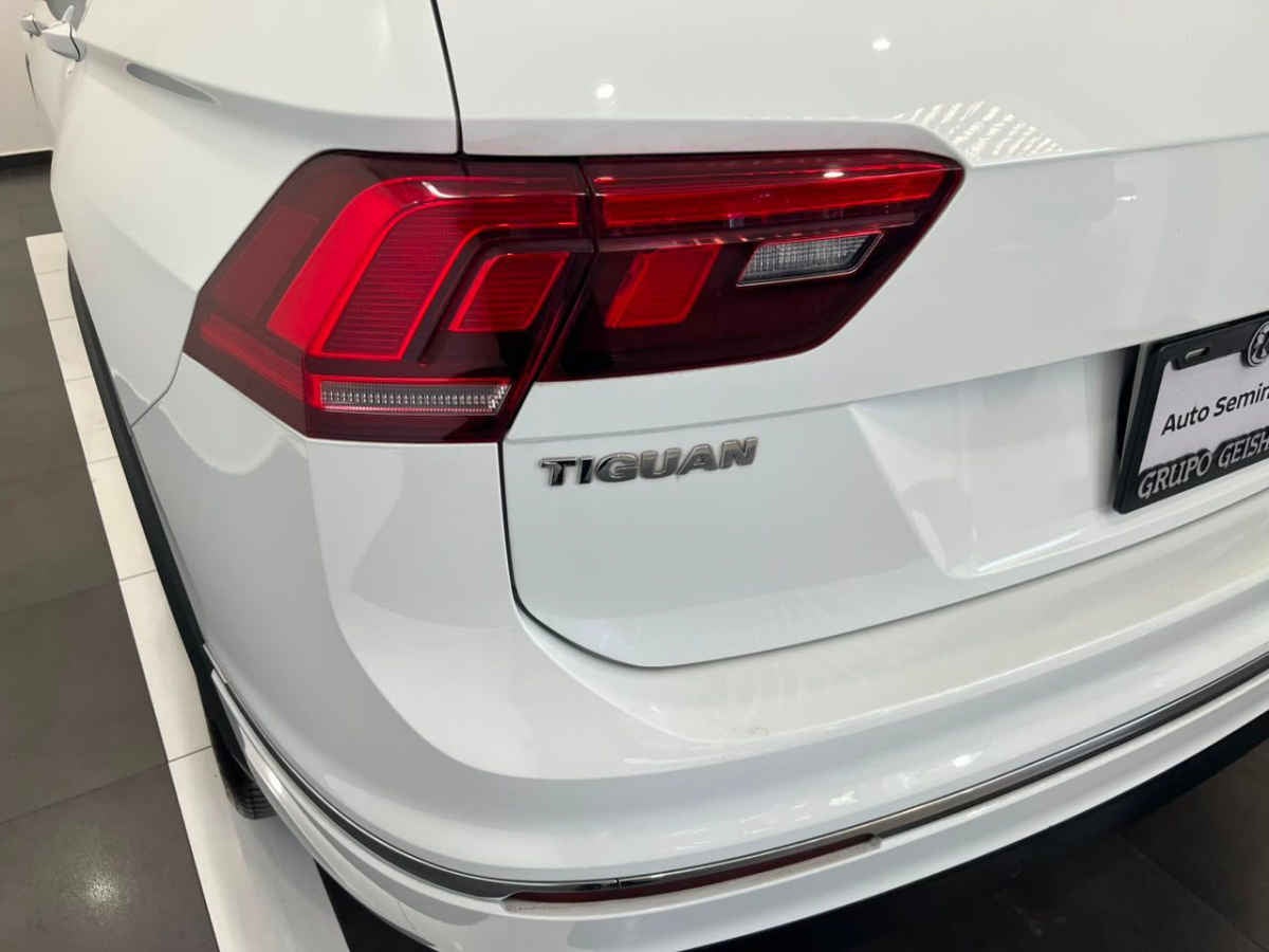 2021 Volkswagen Tiguan 5p Comfortline L4/1.4/T Aut Piel