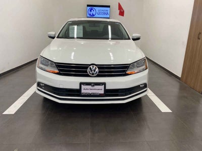 2018 Volkswagen Jetta 4p Sportline L5/2.5 Aut