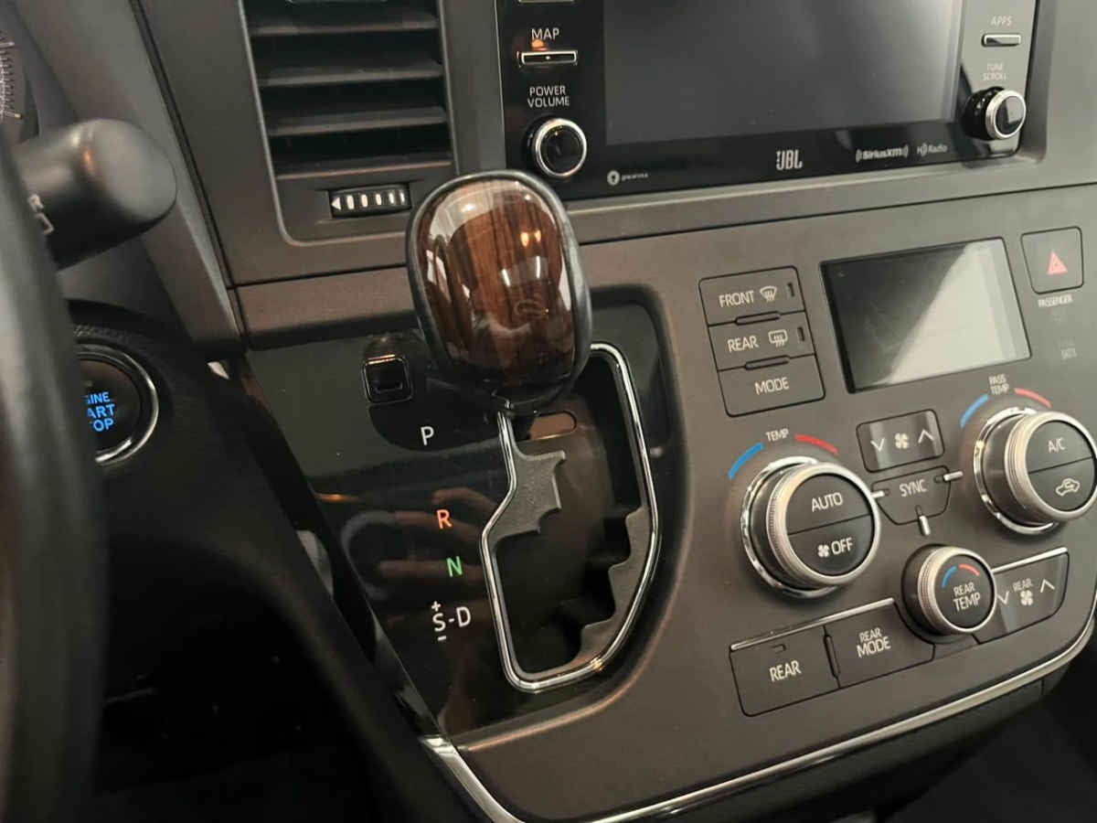 2018 Toyota Sienna 5p Limited V6/3.5 Aut