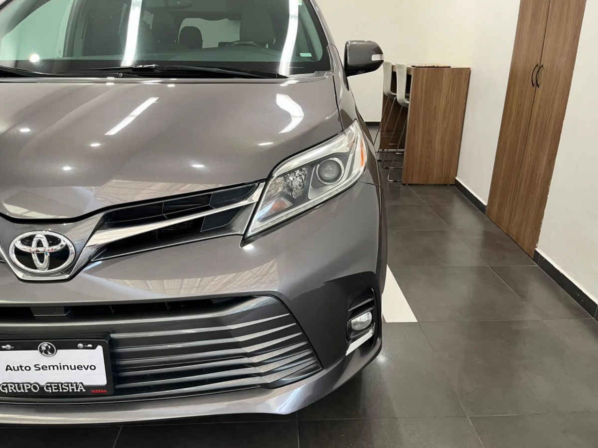 2018 Toyota Sienna 5p Limited V6/3.5 Aut