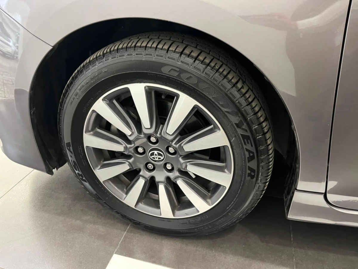 2018 Toyota Sienna 5p Limited V6/3.5 Aut