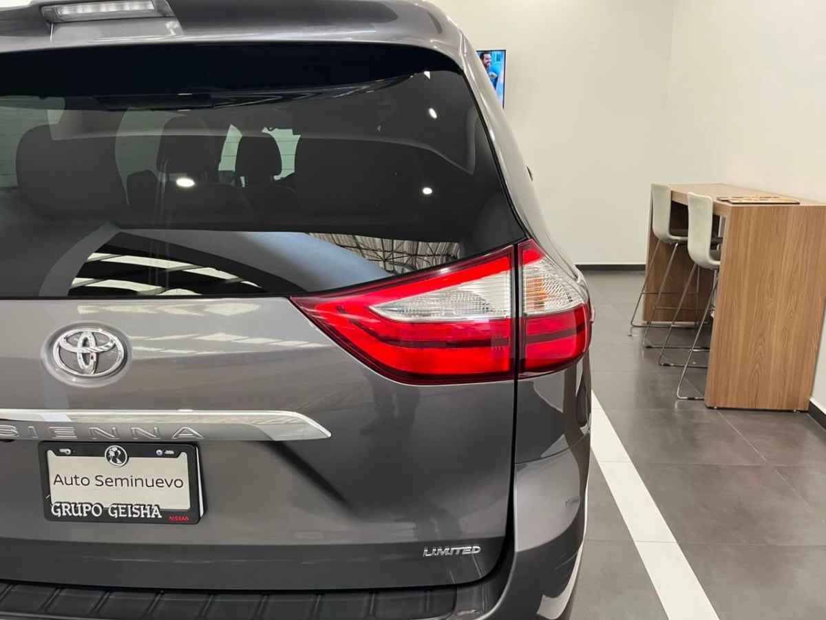 2018 Toyota Sienna 5p Limited V6/3.5 Aut