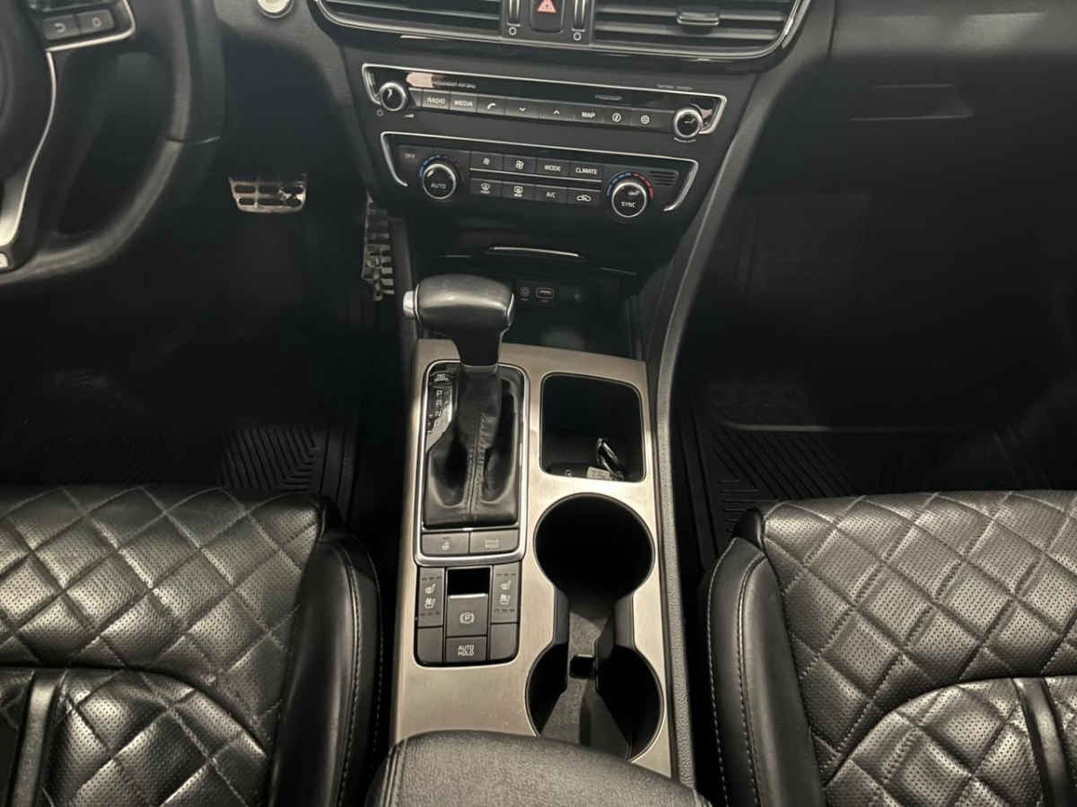 2018 Kia Optima 4p SXL  2.0T TA Piel QCP GPS Harman Kardon RA-18"