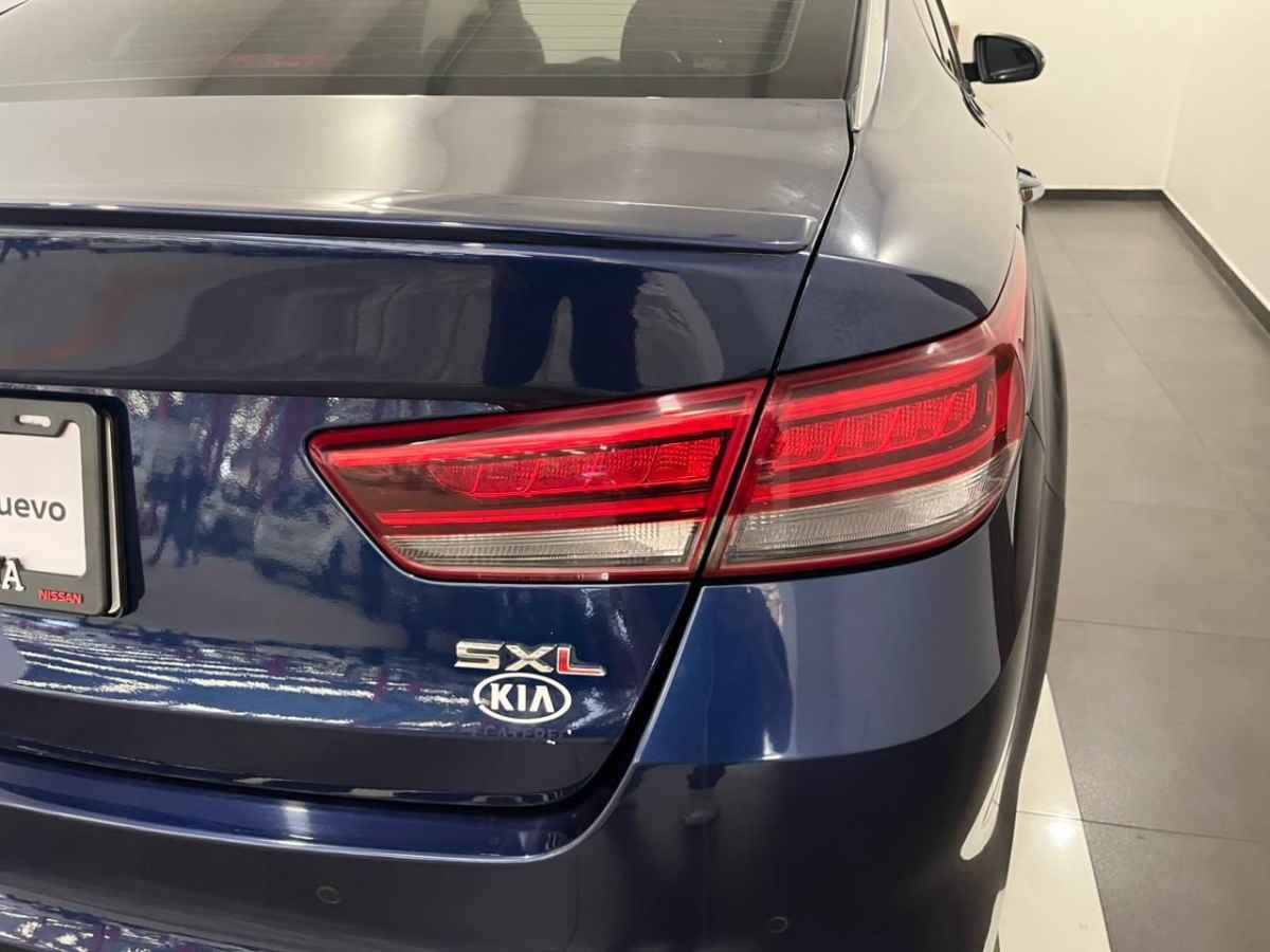 2018 Kia Optima 4p SXL  2.0T TA Piel QCP GPS Harman Kardon RA-18"