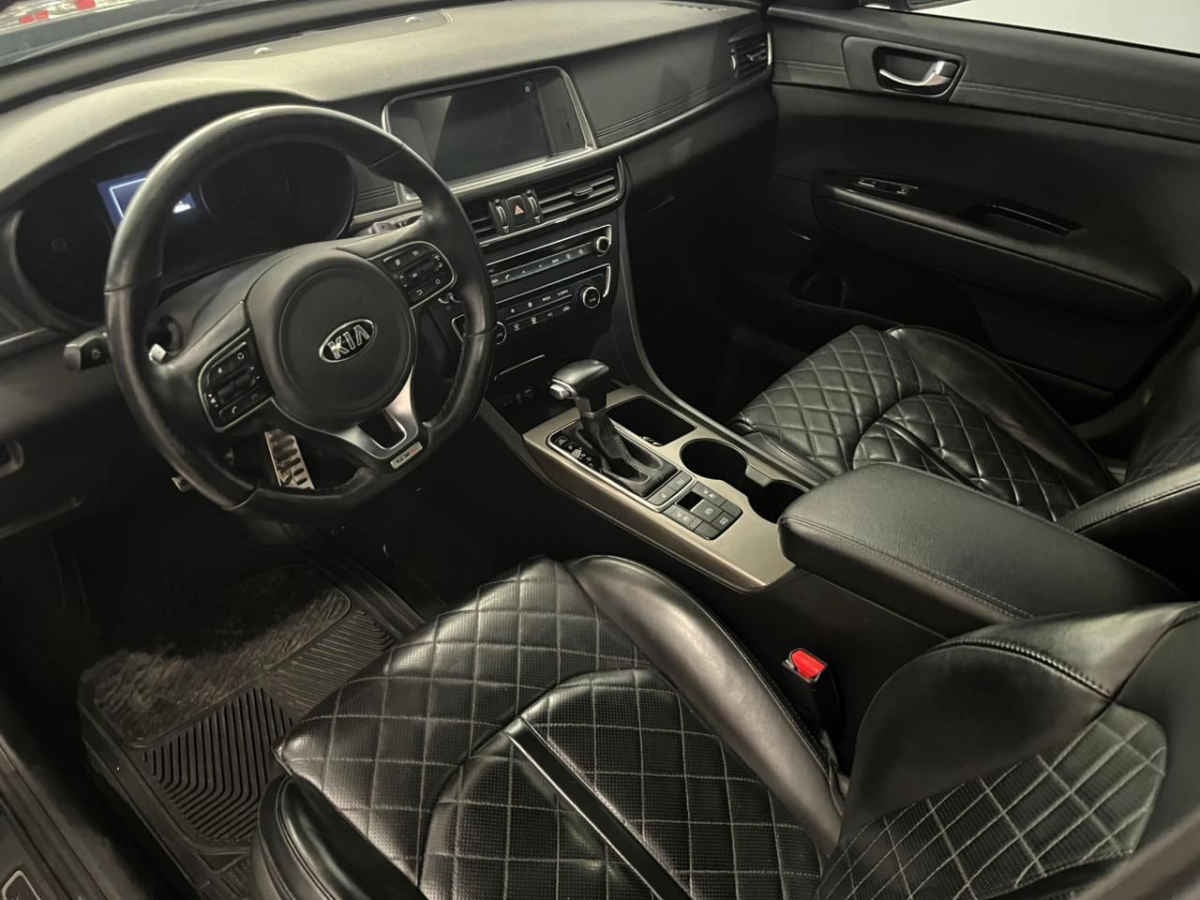 2018 Kia Optima 4p SXL  2.0T TA Piel QCP GPS Harman Kardon RA-18"
