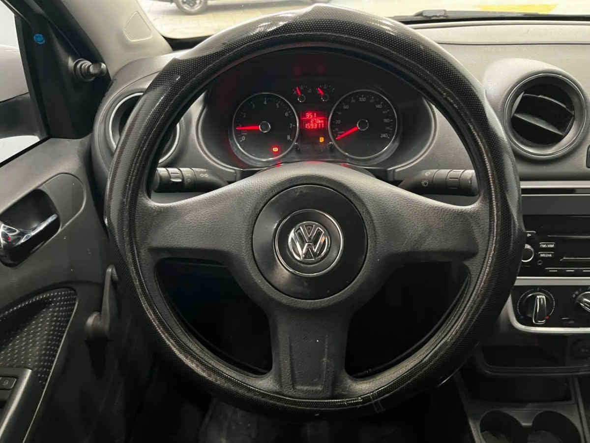 2016 Volkswagen Gol 5p CL L4/1.6 Man