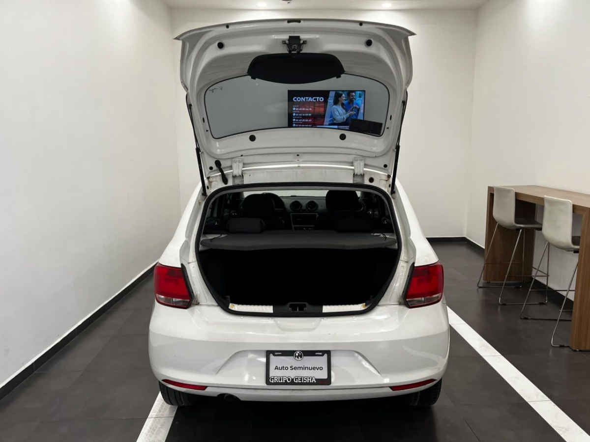 2016 Volkswagen Gol 5p CL L4/1.6 Man