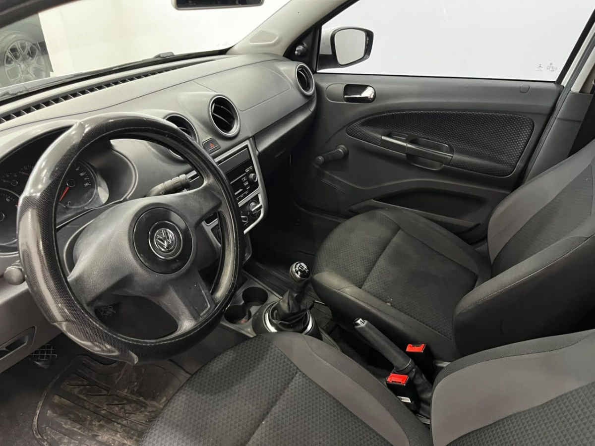 2016 Volkswagen Gol 5p CL L4/1.6 Man