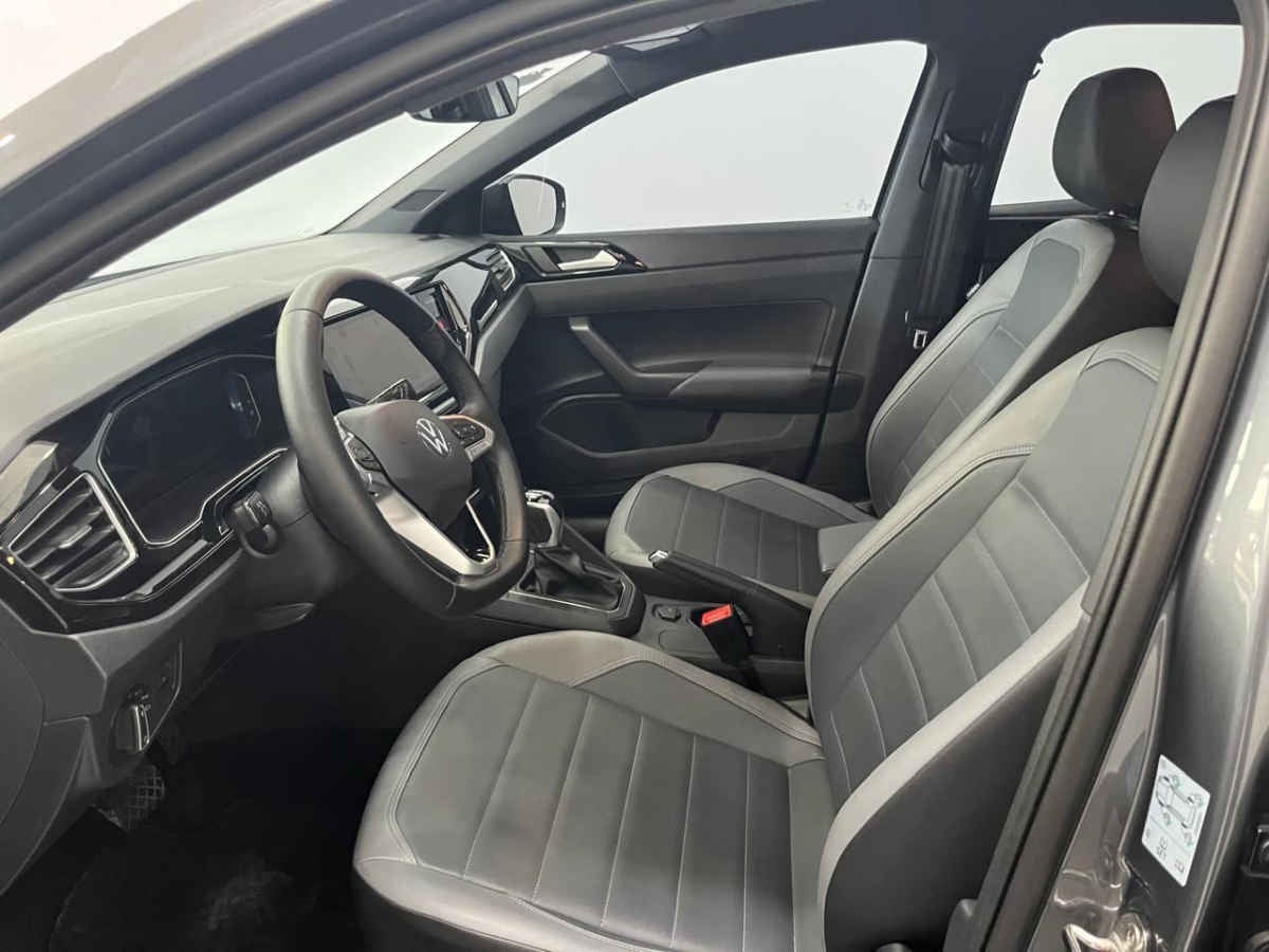 2023 Volkswagen Nivus 5p Highline L3/1.0/T Aut