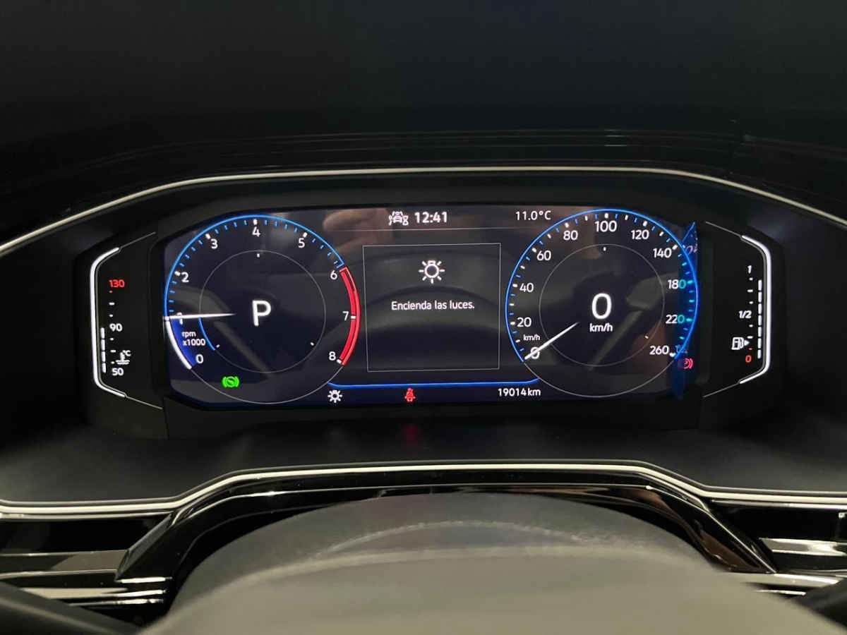 2023 Volkswagen Nivus 5p Highline L3/1.0/T Aut