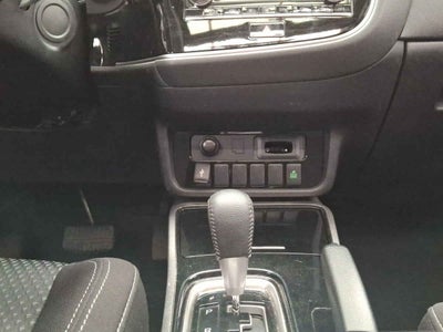 2022 Mitsubishi Outlander 5p SE L4/2.4 Aut