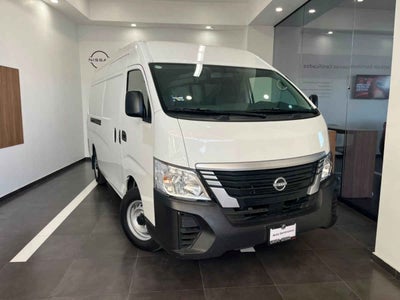 2025 Nissan Urvan 4p Amplia L4/2.5 Man