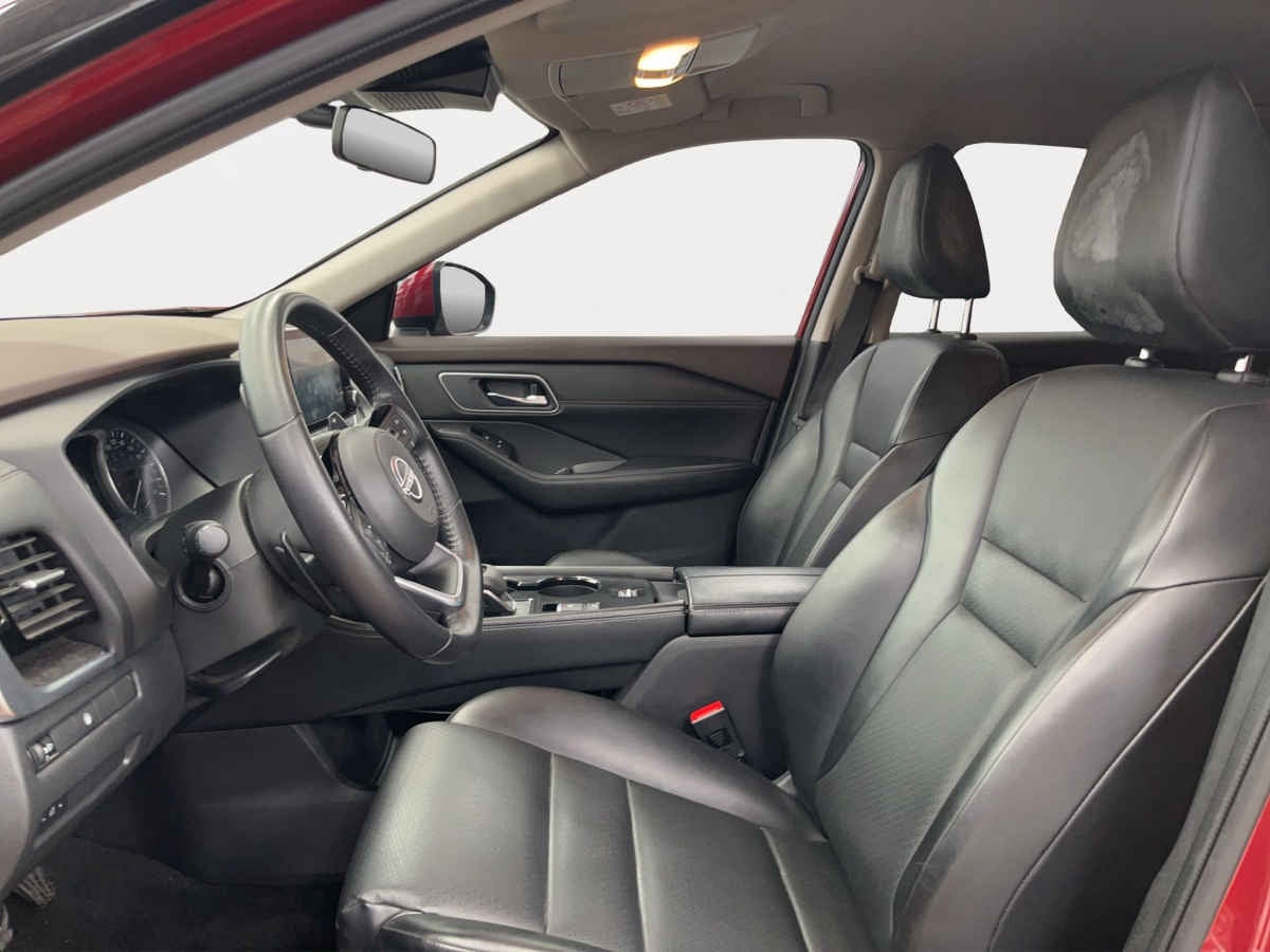 2023 Nissan X-Trail 5p Advance 2 Row L4/2.5 Aut