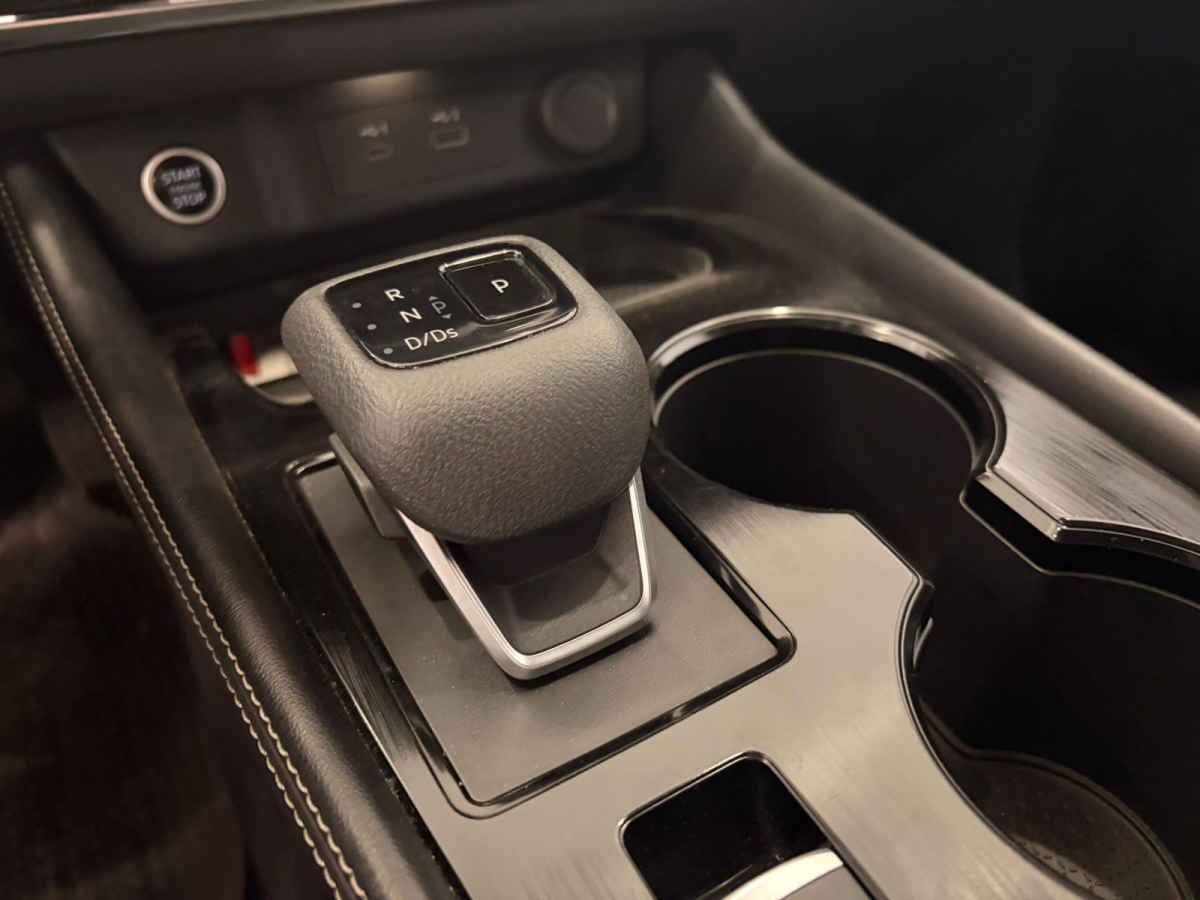 2024 Nissan X-Trail 5p Exclusive 2 Row L4/2.5 Aut